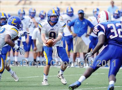 Thumbnail 1 in DeMatha vs. Loyola (I-95 Kickoff Classic) photogallery.