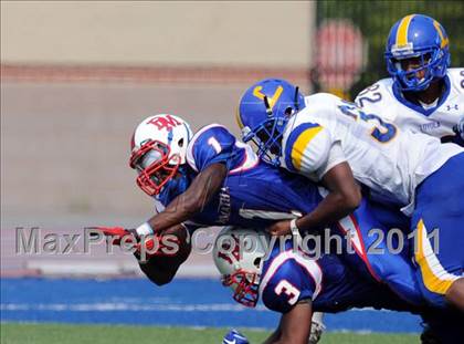 Thumbnail 1 in DeMatha vs. Loyola (I-95 Kickoff Classic) photogallery.