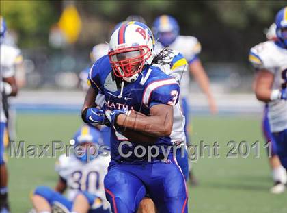 Thumbnail 2 in DeMatha vs. Loyola (I-95 Kickoff Classic) photogallery.