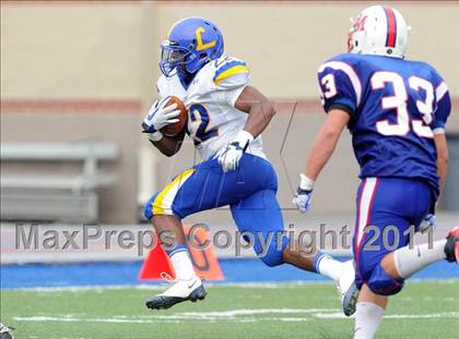 Thumbnail 1 in DeMatha vs. Loyola (I-95 Kickoff Classic) photogallery.