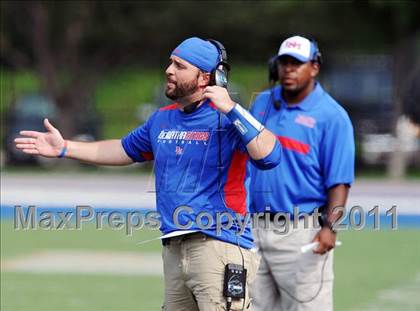 Thumbnail 2 in DeMatha vs. Loyola (I-95 Kickoff Classic) photogallery.