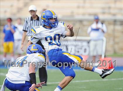 Thumbnail 2 in DeMatha vs. Loyola (I-95 Kickoff Classic) photogallery.