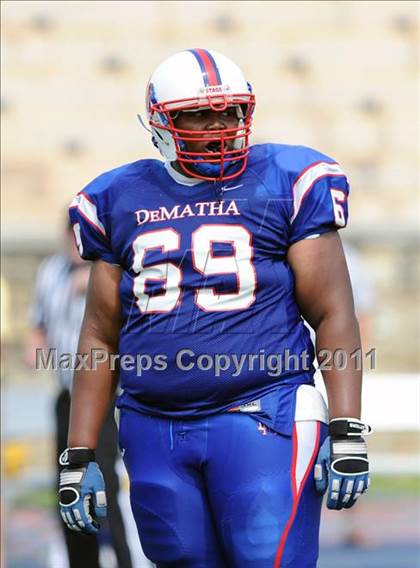 Thumbnail 2 in DeMatha vs. Loyola (I-95 Kickoff Classic) photogallery.