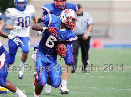 Thumbnail 2 in DeMatha vs. Loyola (I-95 Kickoff Classic) photogallery.
