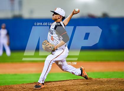 Thumbnail 2 in Highlands vs Burbank photogallery.