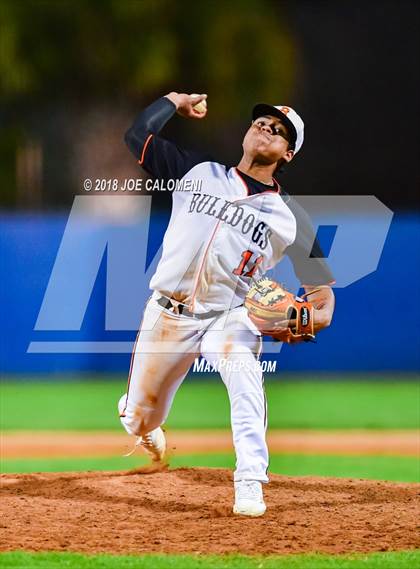 Thumbnail 2 in Highlands vs Burbank photogallery.