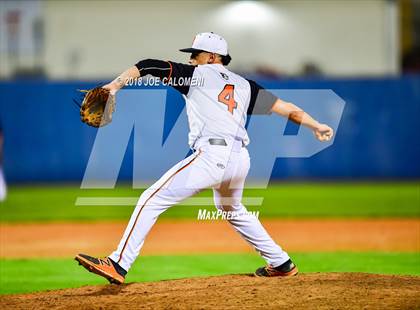 Thumbnail 3 in Highlands vs Burbank photogallery.