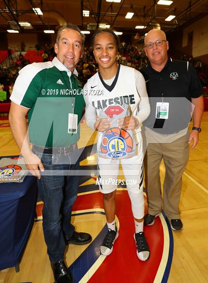 Thumbnail 3 in Oxford Academy vs. Lakeside (CIF SS D2A Finals) photogallery.