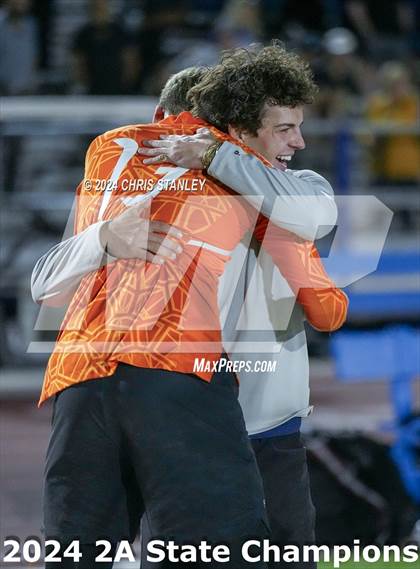 Thumbnail 1 in Madison Highland Prep vs Snowflake (AIA-2A Awards) photogallery.