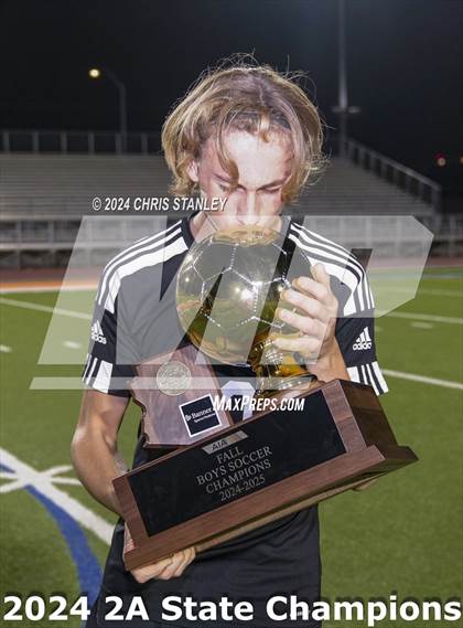Thumbnail 3 in Madison Highland Prep vs Snowflake (AIA-2A Awards) photogallery.