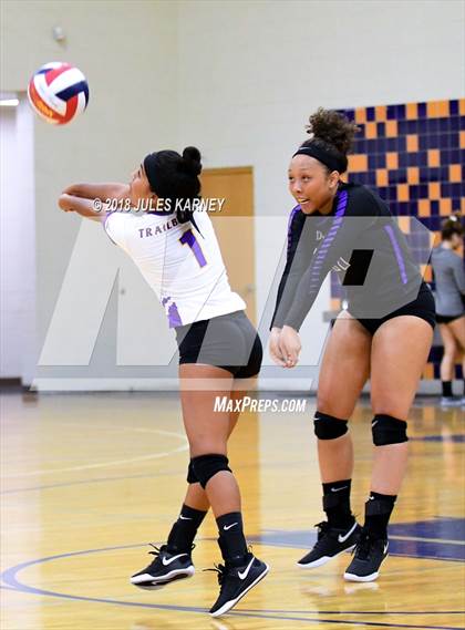 Thumbnail 3 in Durango vs Bishop Gorman photogallery.