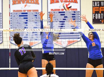 Thumbnail 2 in Durango vs Bishop Gorman photogallery.