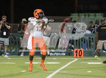 Thumbnail 2 in Central vs. Booker T Washington photogallery.