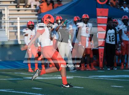 Thumbnail 1 in Central vs. Booker T Washington photogallery.