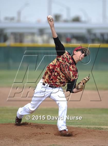 Thumbnail 3 in Knight vs. Highland photogallery.