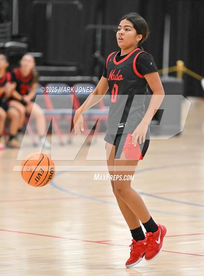 Thumbnail 3 in Cedar Valley vs. Coronado (Section 7) photogallery.