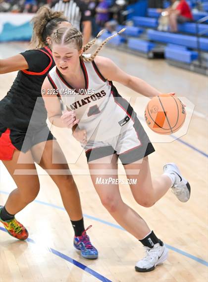 Thumbnail 3 in Cedar Valley vs. Coronado (Section 7) photogallery.