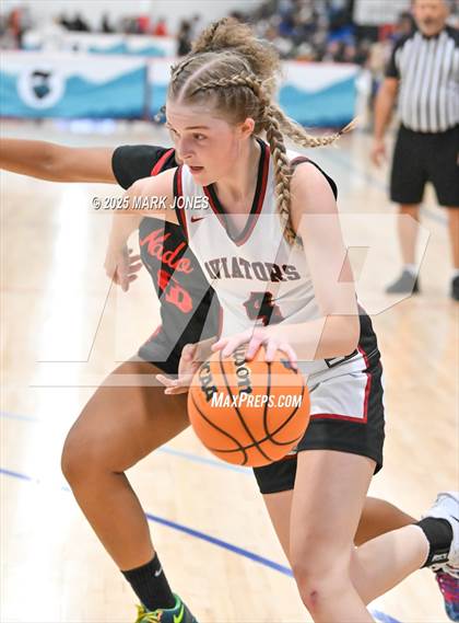 Thumbnail 1 in Cedar Valley vs. Coronado (Section 7) photogallery.