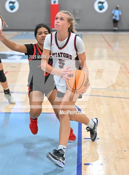 Thumbnail 2 in Cedar Valley vs. Coronado (Section 7) photogallery.
