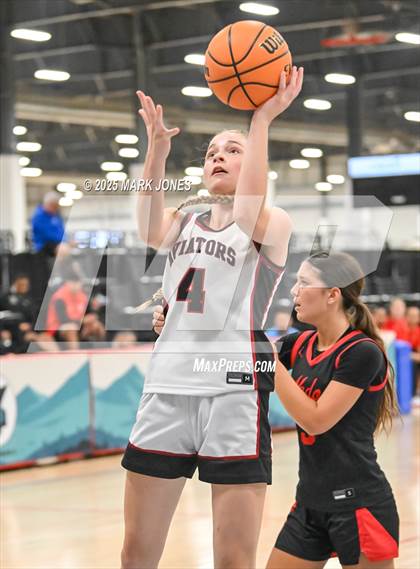 Thumbnail 2 in Cedar Valley vs. Coronado (Section 7) photogallery.