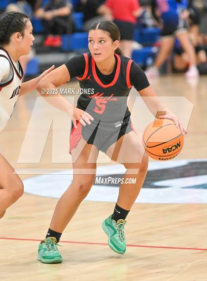 Thumbnail 2 in Cedar Valley vs. Coronado (Section 7) photogallery.