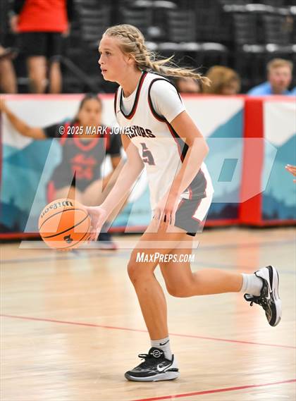 Thumbnail 3 in Cedar Valley vs. Coronado (Section 7) photogallery.