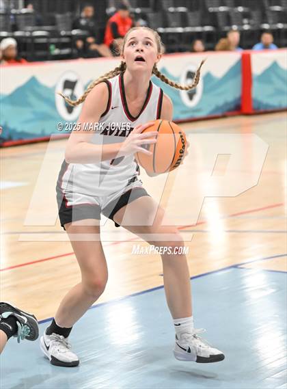 Thumbnail 3 in Cedar Valley vs. Coronado (Section 7) photogallery.