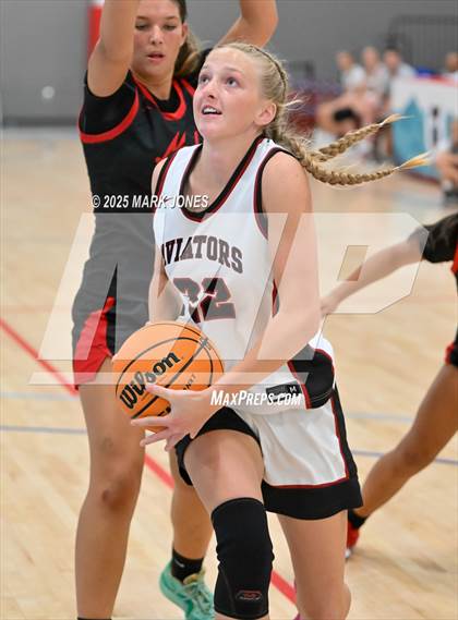 Thumbnail 2 in Cedar Valley vs. Coronado (Section 7) photogallery.
