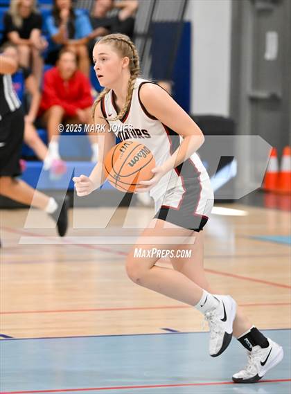 Thumbnail 3 in Cedar Valley vs. Coronado (Section 7) photogallery.
