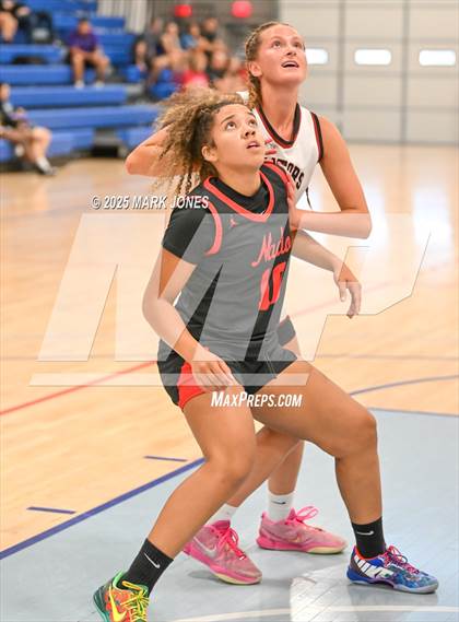 Thumbnail 3 in Cedar Valley vs. Coronado (Section 7) photogallery.