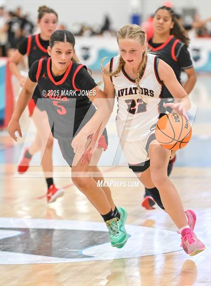 Thumbnail 1 in Cedar Valley vs. Coronado (Section 7) photogallery.
