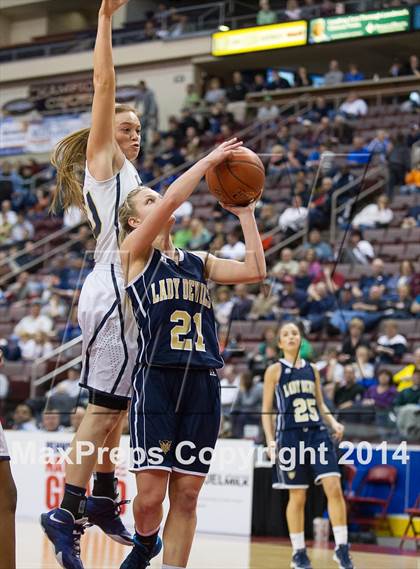 Thumbnail 3 in Old Forge vs. Vincentian Academy (PIAA Class A Final) photogallery.