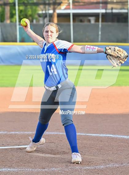 Thumbnail 2 in Camp Verde @ Northwest Christian photogallery.