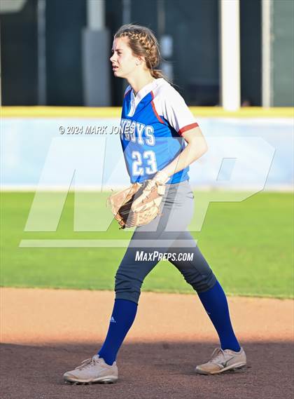 Thumbnail 3 in Camp Verde @ Northwest Christian photogallery.