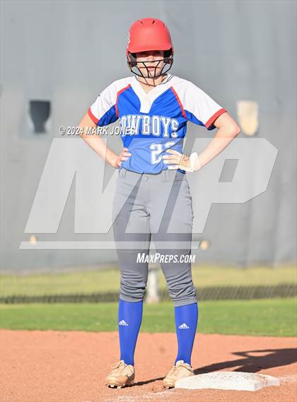 Thumbnail 3 in Camp Verde @ Northwest Christian photogallery.