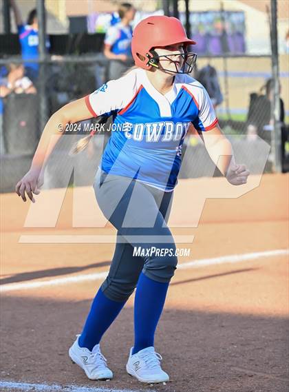 Thumbnail 3 in Camp Verde @ Northwest Christian photogallery.