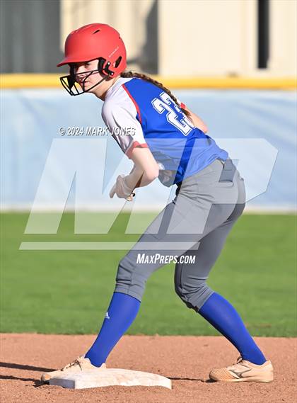 Thumbnail 2 in Camp Verde @ Northwest Christian photogallery.