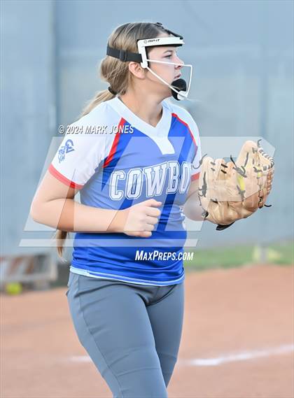Thumbnail 2 in Camp Verde @ Northwest Christian photogallery.