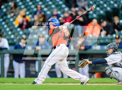 Thumbnail 2 in Auburn Mountainview vs. West Seattle photogallery.