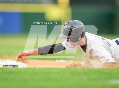 Thumbnail 1 in Auburn Mountainview vs. West Seattle photogallery.