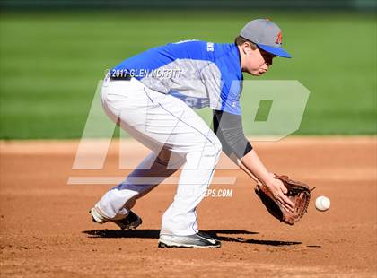 Thumbnail 3 in Auburn Mountainview vs. West Seattle photogallery.
