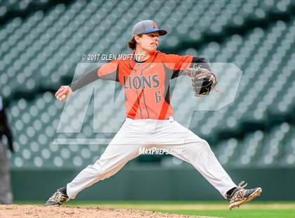 Thumbnail 3 in Auburn Mountainview vs. West Seattle photogallery.