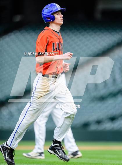 Thumbnail 2 in Auburn Mountainview vs. West Seattle photogallery.