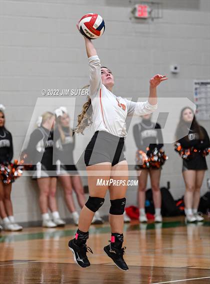 Thumbnail 2 in Thorndale vs. Schulenburg (UIL 2A Region 4 Area Playoff) photogallery.