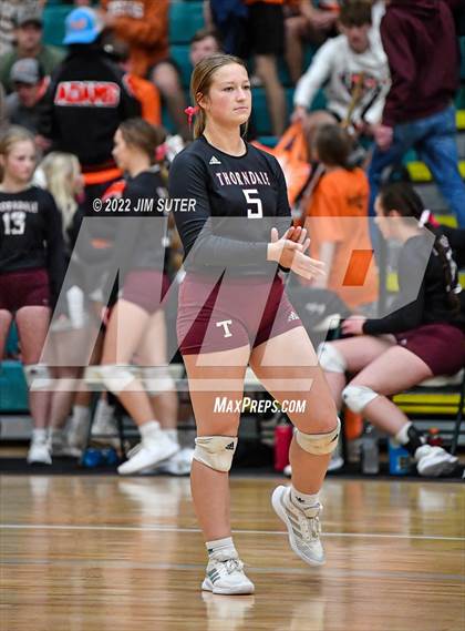 Thumbnail 2 in Thorndale vs. Schulenburg (UIL 2A Region 4 Area Playoff) photogallery.