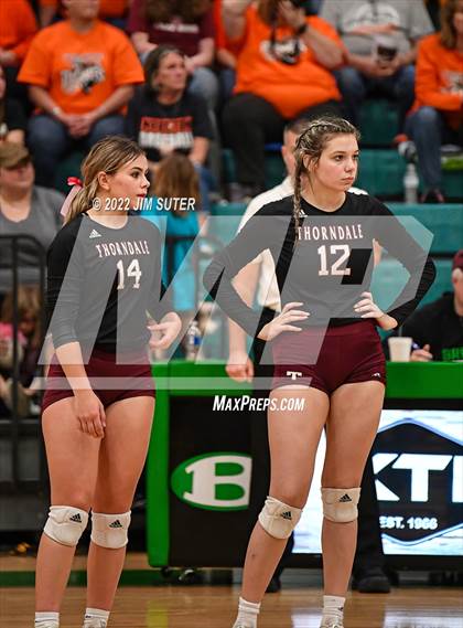 Thumbnail 3 in Thorndale vs. Schulenburg (UIL 2A Region 4 Area Playoff) photogallery.