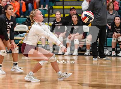 Thumbnail 2 in Thorndale vs. Schulenburg (UIL 2A Region 4 Area Playoff) photogallery.
