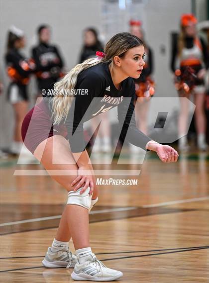 Thumbnail 2 in Thorndale vs. Schulenburg (UIL 2A Region 4 Area Playoff) photogallery.