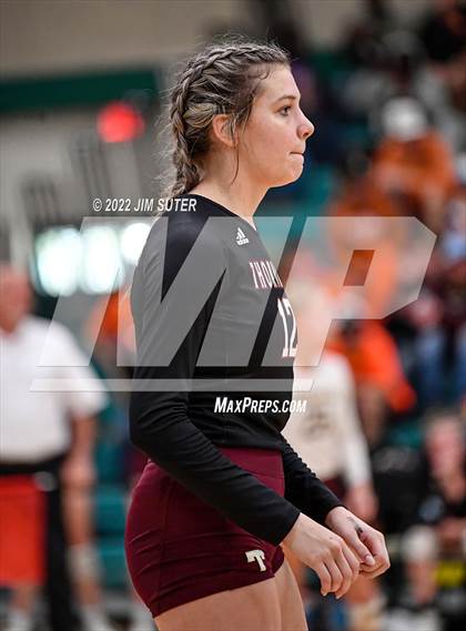 Thumbnail 1 in Thorndale vs. Schulenburg (UIL 2A Region 4 Area Playoff) photogallery.