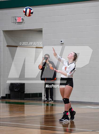 Thumbnail 3 in Thorndale vs. Schulenburg (UIL 2A Region 4 Area Playoff) photogallery.